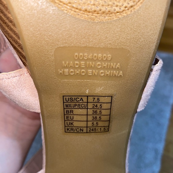 FOREVER 21 Women Pink Solid Sandals - Picture 9 of 9